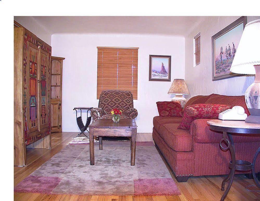 Casas De Suenos Old Town Historic Inn, Ascend Hotel Collection Αλμπουκέρκι Εξωτερικό φωτογραφία